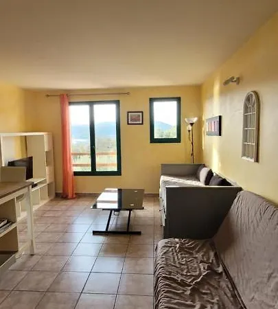 Les Du Apartment *